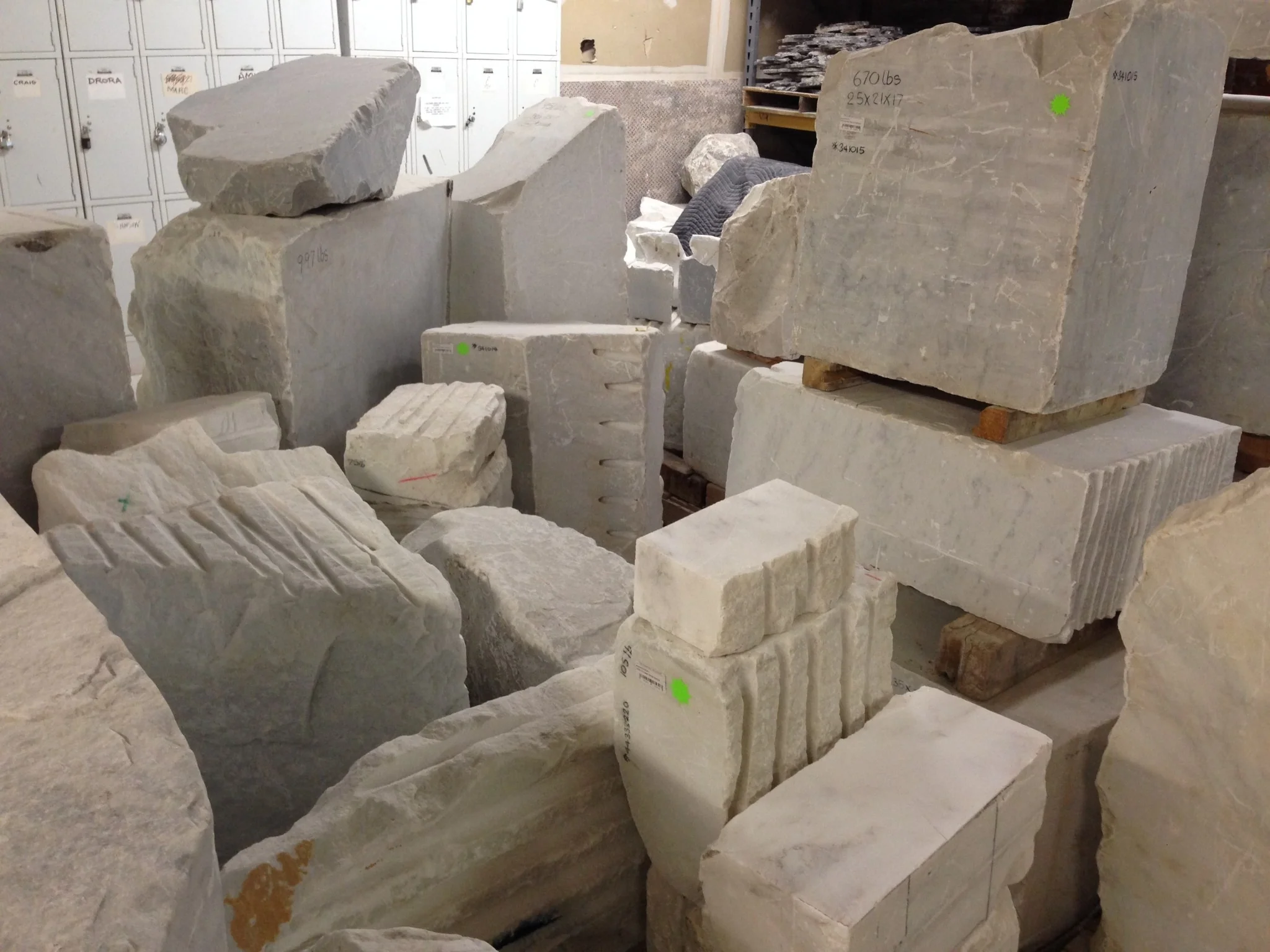 Carrara Bianco Marble Per Pound - Image 4