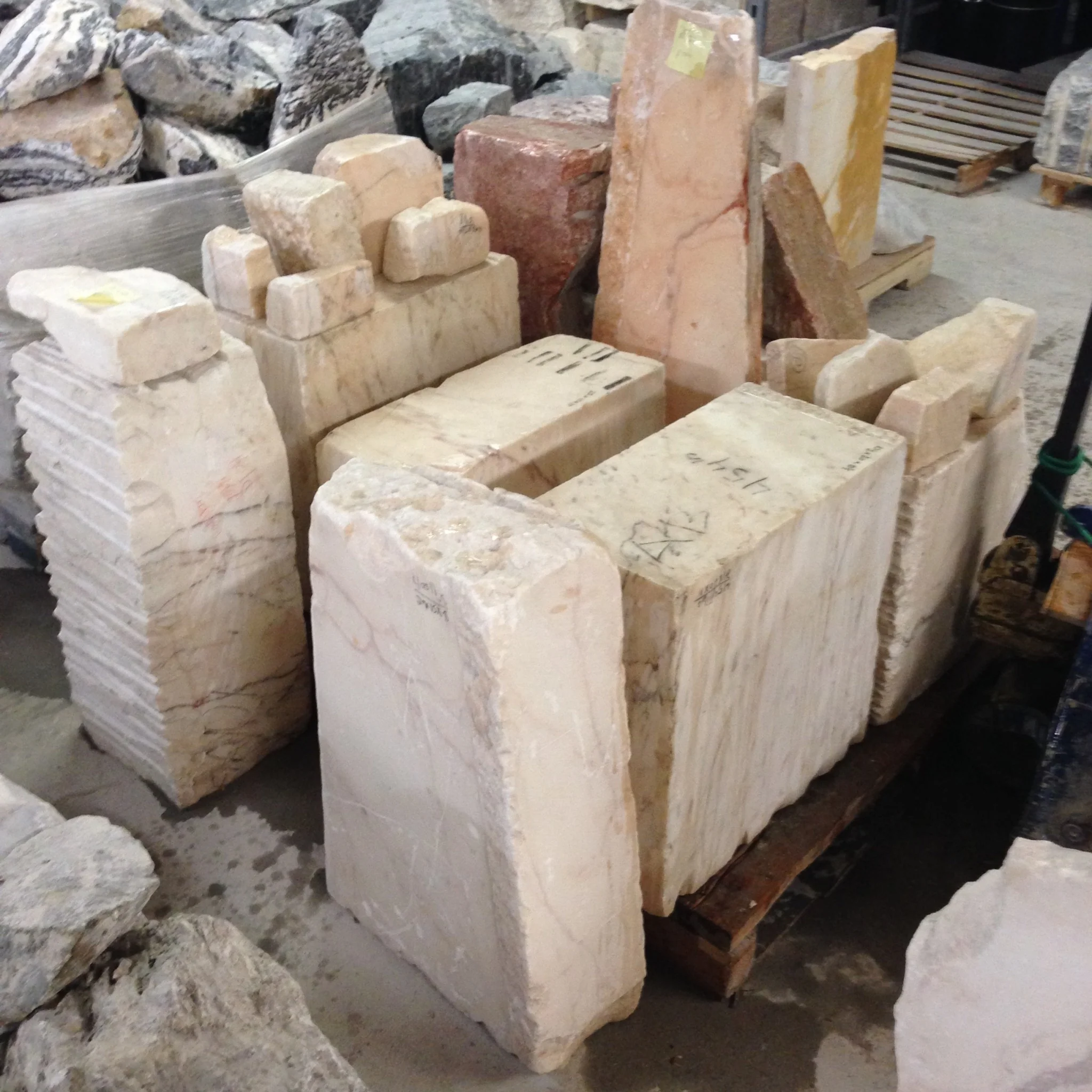 Portuguese Pink Marble per pound - Image 3